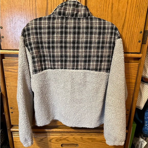 Simply Southern Sweater Size Medium - Picture 5 of 5